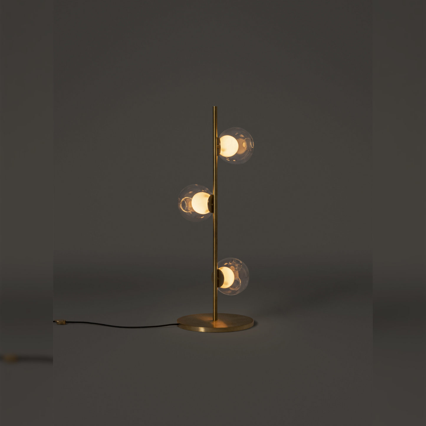 Luminarias Corta Floor Lamp